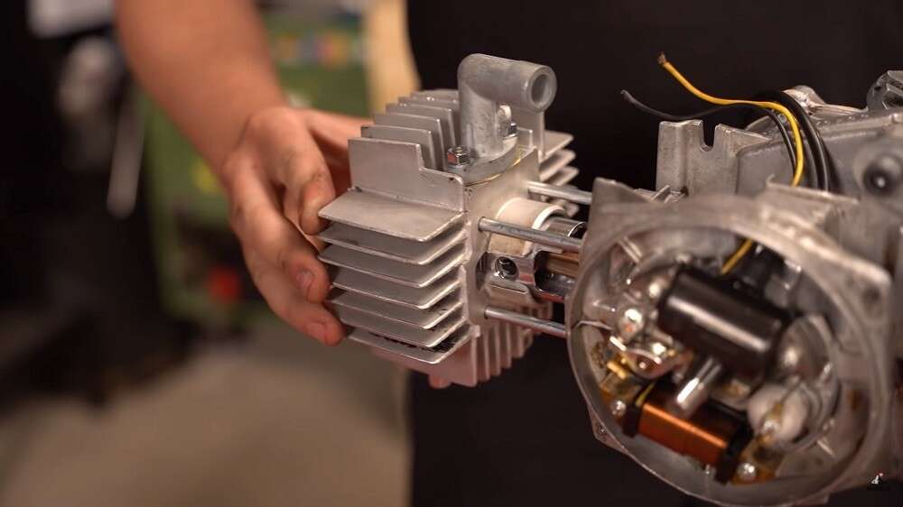 Bei einem Kolbenfresser ist es oftmals sinnvoll, Zylinder und Kolben zu ersetzen Bei einem Kolbenfresser ist es oftmals sinnvoll, Zylinder und Kolben zu ersetzen