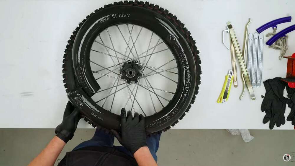 So rüstest du dein Hödi mit Mousse-Reifen nach So rüstest du dein Hödi mit Mousse-Reifen nach