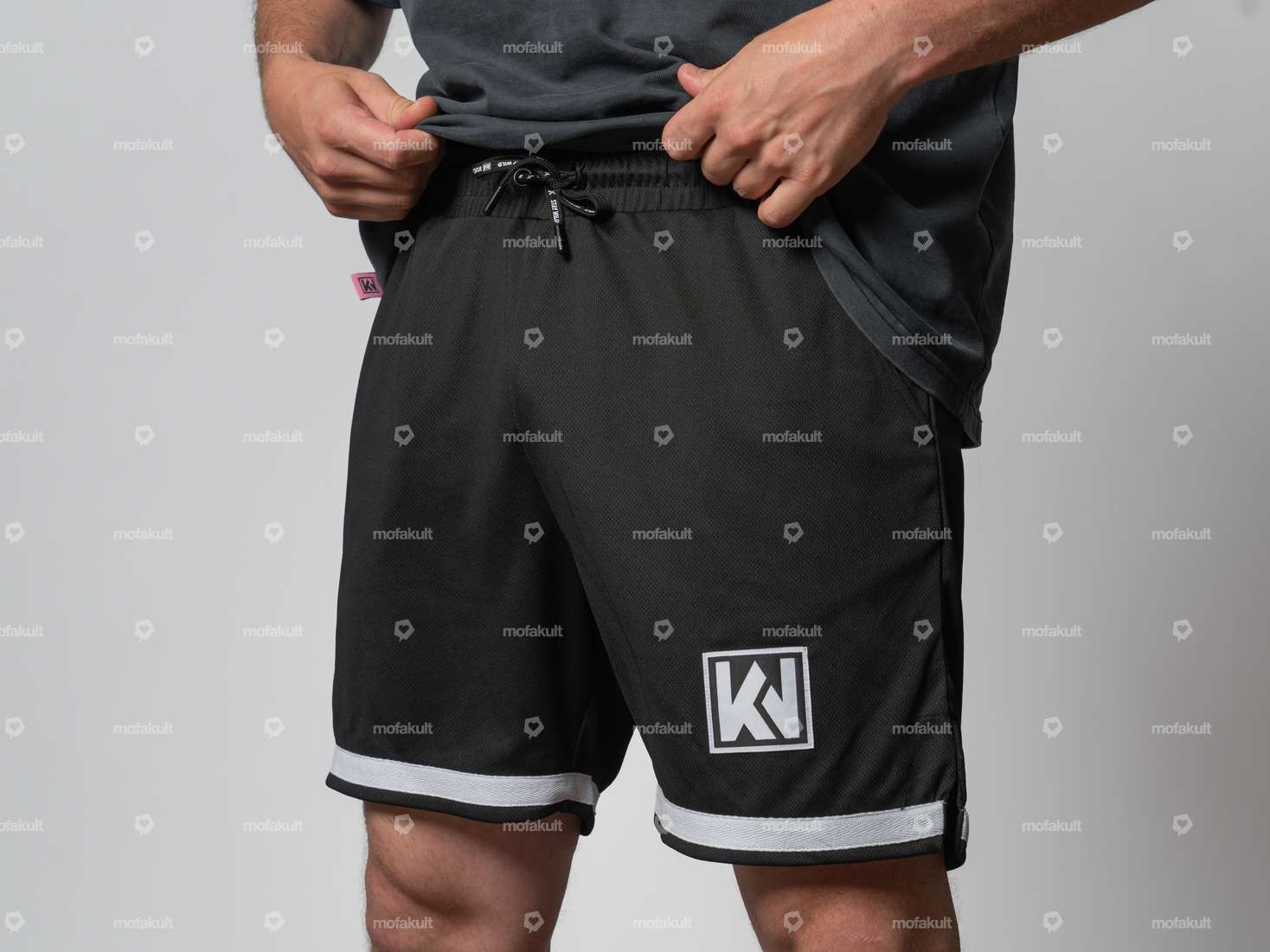 Pantaloncini KULTWEAR "Crew" in rete nero / bianco Carousel Image 1