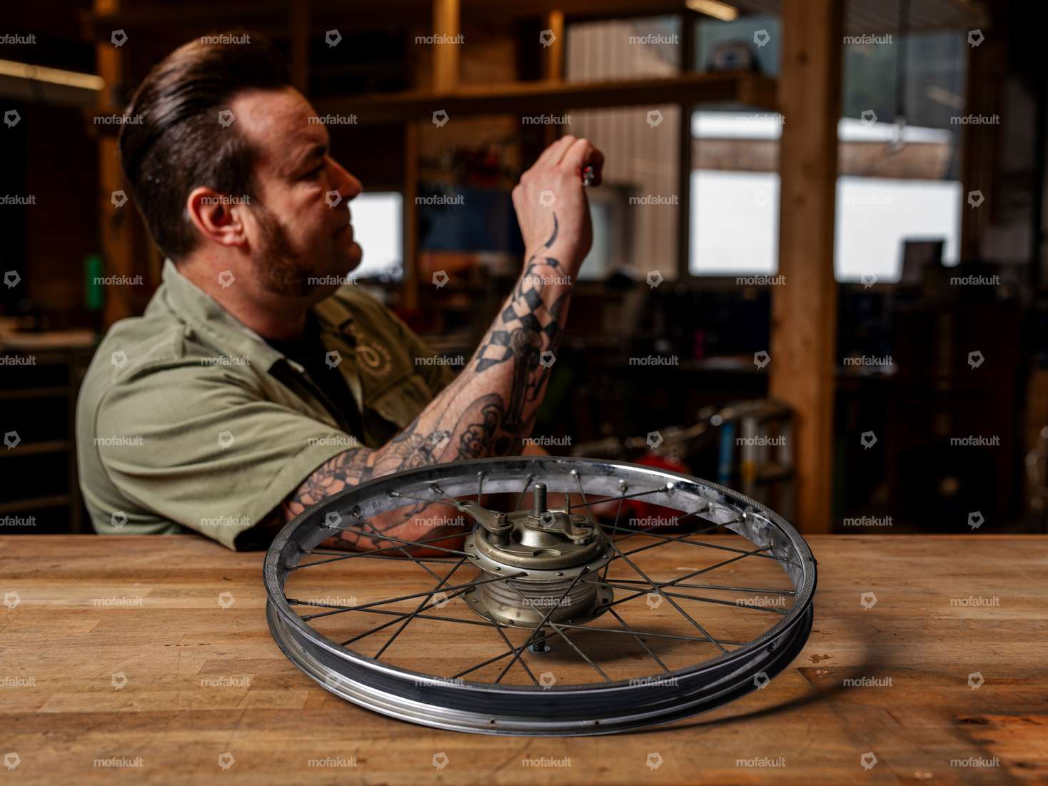 Siggnature Einspeichen (178 mm Speichen) 17" Felgenring vorne | Piaggio Ciao Carousel Image 1