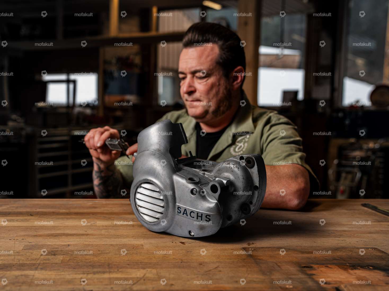 Siggnature revision fuselage engine (without ignition) manual switch | Sachs 50/2, 50/3 Carousel Image 1