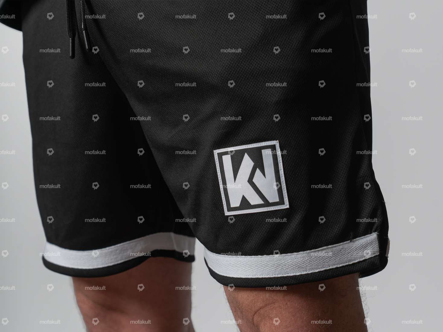 Pantaloncini KULTWEAR "Crew" in rete nero / bianco Carousel Image 3