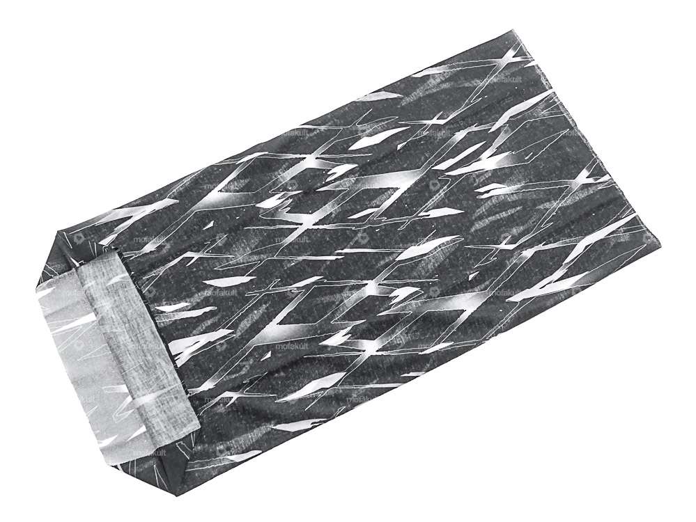 Halstuch Scratches Carousel Image 1