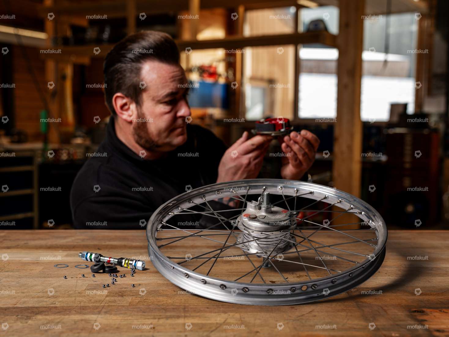 Revisione mozzo Siggnature (cuscinetto a cono) Cerchio a raggi anteriore | Puch Carousel Image 1