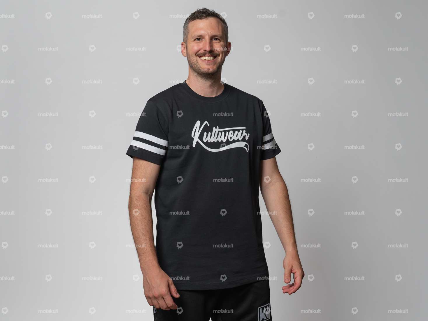 KULTWEAR Maglietta "Crew" nero / bianco Carousel Image 1