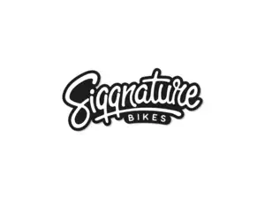 Adesivo Siggnature "Siggnature Bikes" 70 x 30 mm nero Adesivo Siggnature "Siggnature Bikes" 70 x 30 mm nero
