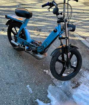 Baby Blue (ungültig gestempelt) Baby Blue (ungültig gestempelt)