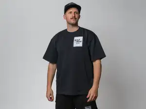 Maglietta KULTWEAR «Tagger» oversize nera Maglietta KULTWEAR «Tagger» oversize nera