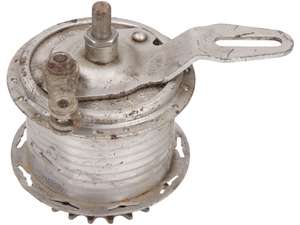 Mozzo ruota posteriore freno a stelo (con gravi danni) versione larga (versione DE) NOS Mozzo ruota posteriore freno a stelo (con gravi danni) versione larga (versione DE) NOS