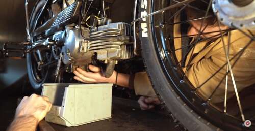 Ölwechsel an deinem Töffli Ölwechsel an deinem Töffli